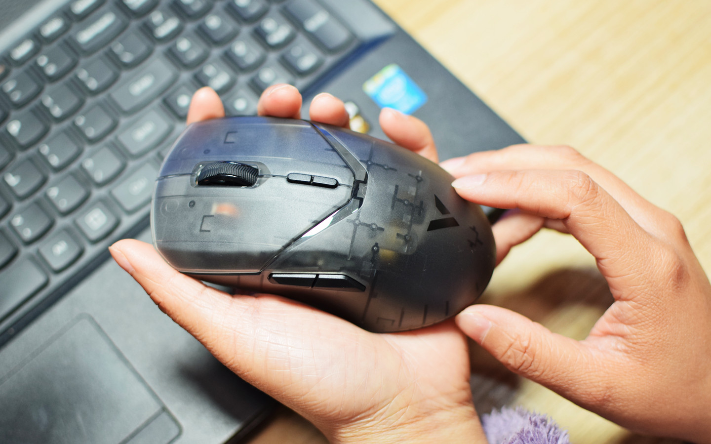 不到60克,续航超180小时,OTA无线8K，雷柏VT9 Air，不止于外表