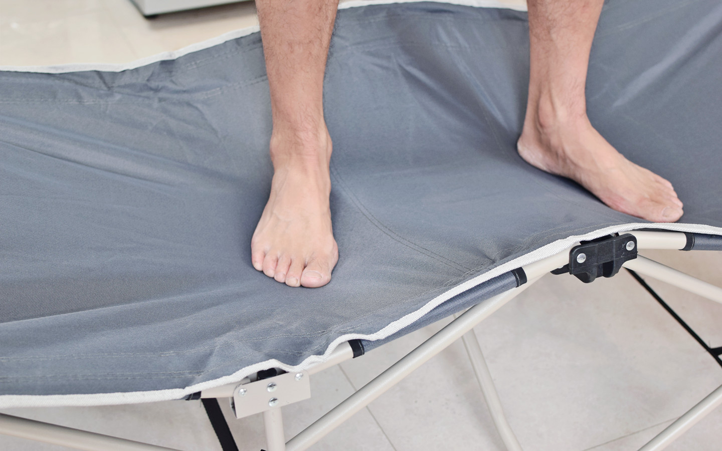 8H新品午休折叠床，1秒收纳，办公户外随心躺