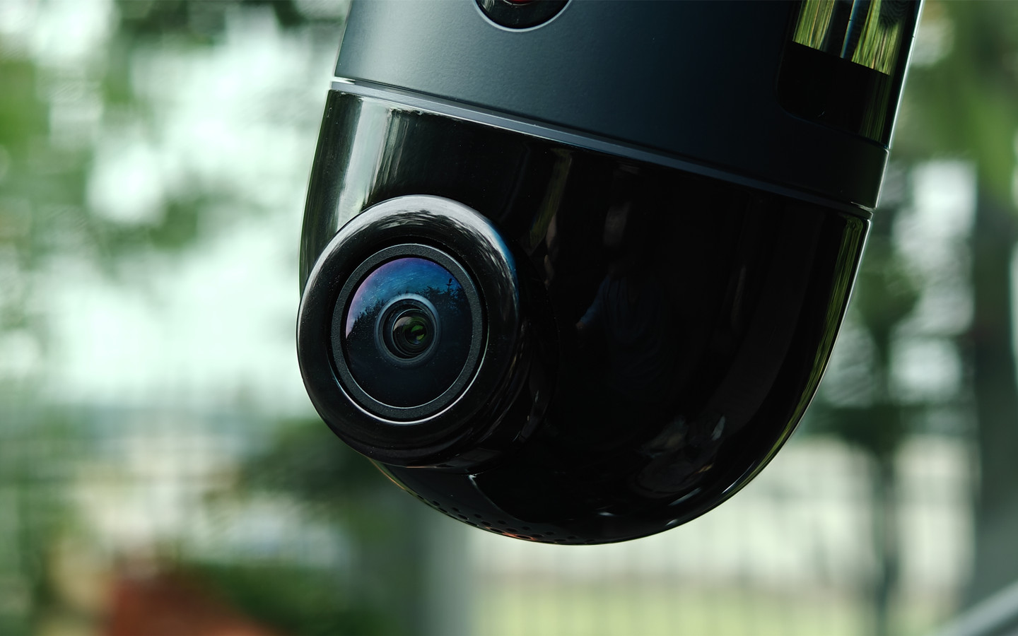 70迈云台记录仪X800：全方位转动+4K 60帧，这个功能太好玩了