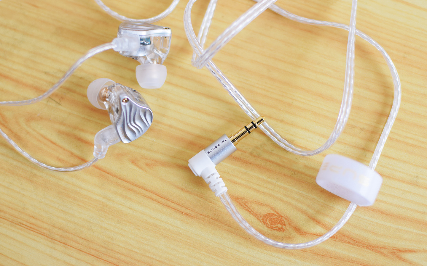 锦瑟香也QUEEN 2023：百元内HIFI耳机，音质超预期