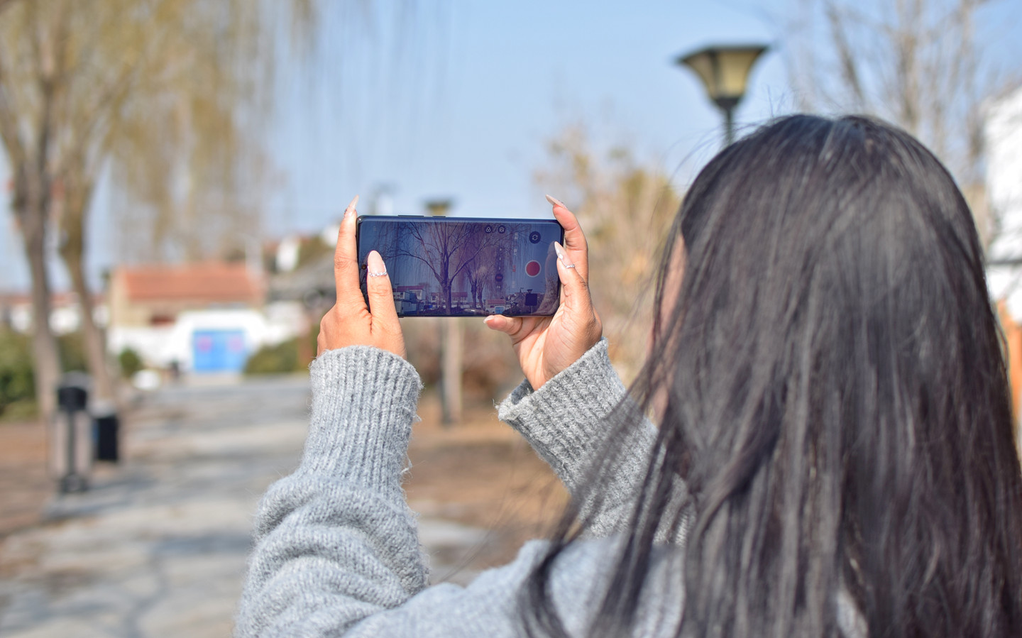 屏幕满分、相机出色，一加12诚不负我