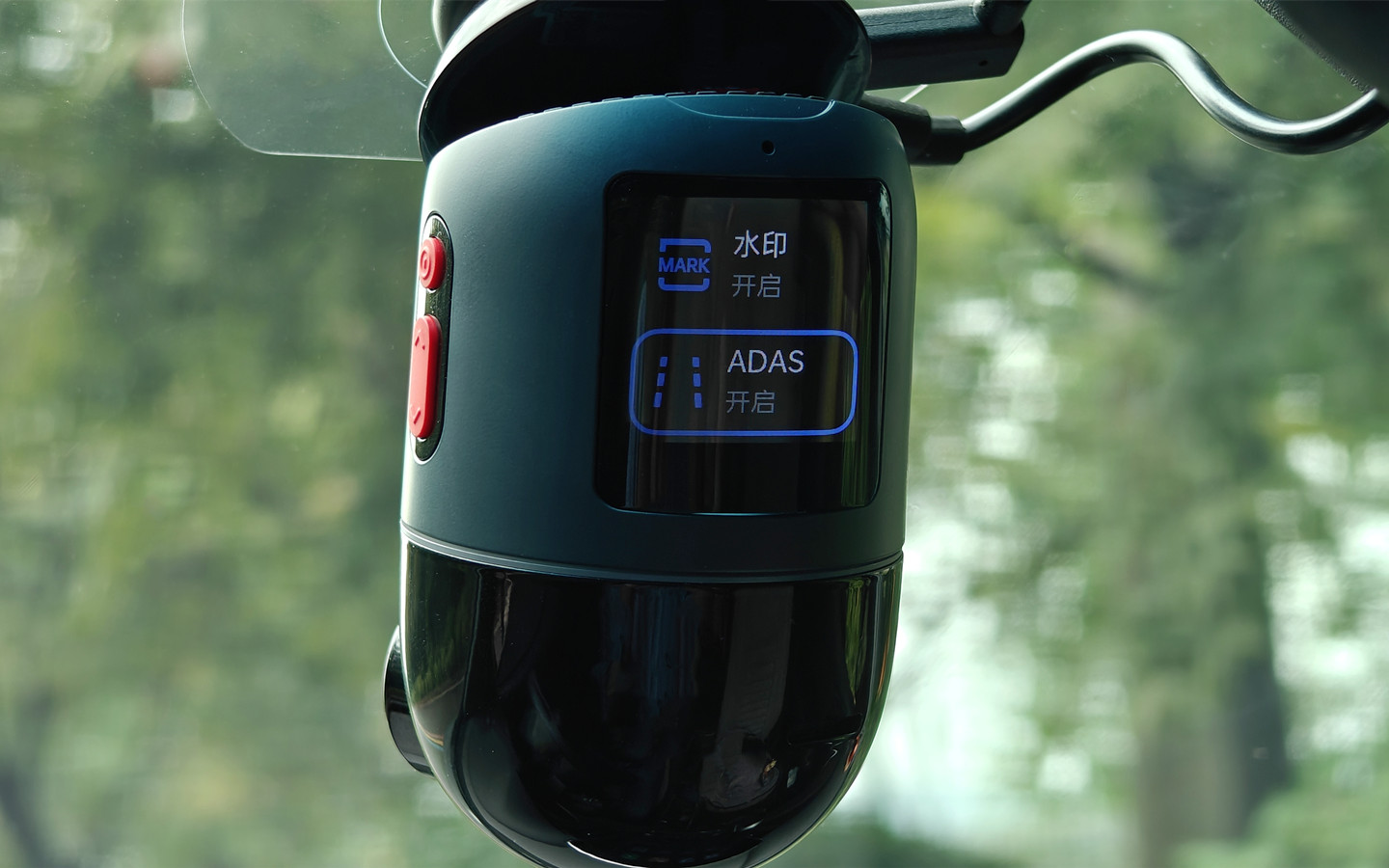 70迈云台记录仪X800：全方位转动+4K 60帧，这个功能太好玩了