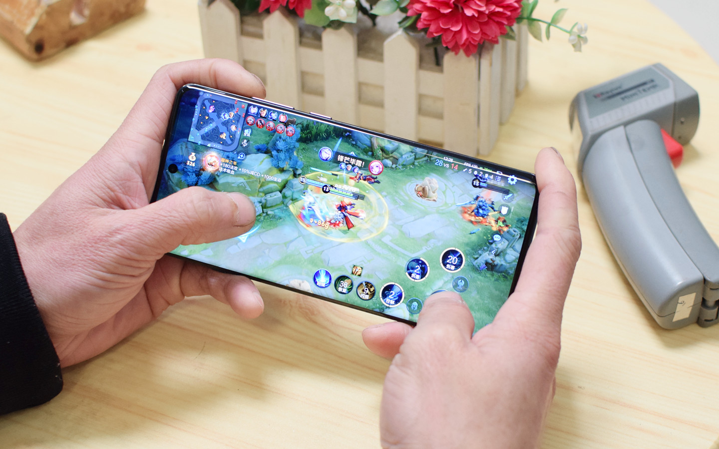 一加12安兔兔跑分实测，我竟然跑出了……