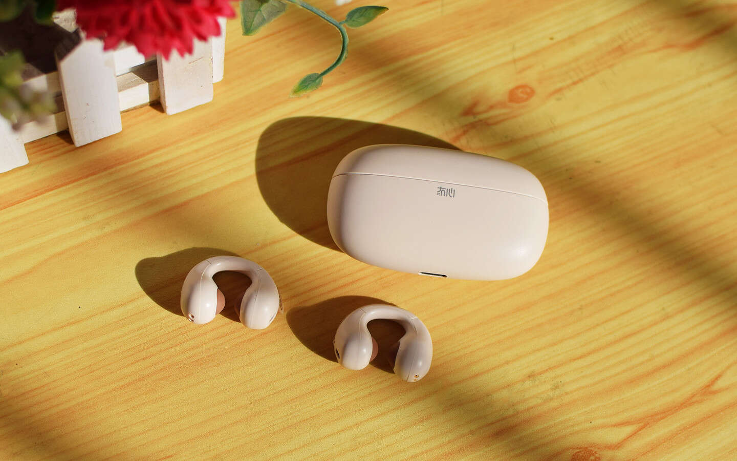 耳机还是耳饰？精致又好用，冇心这款耳机有心了