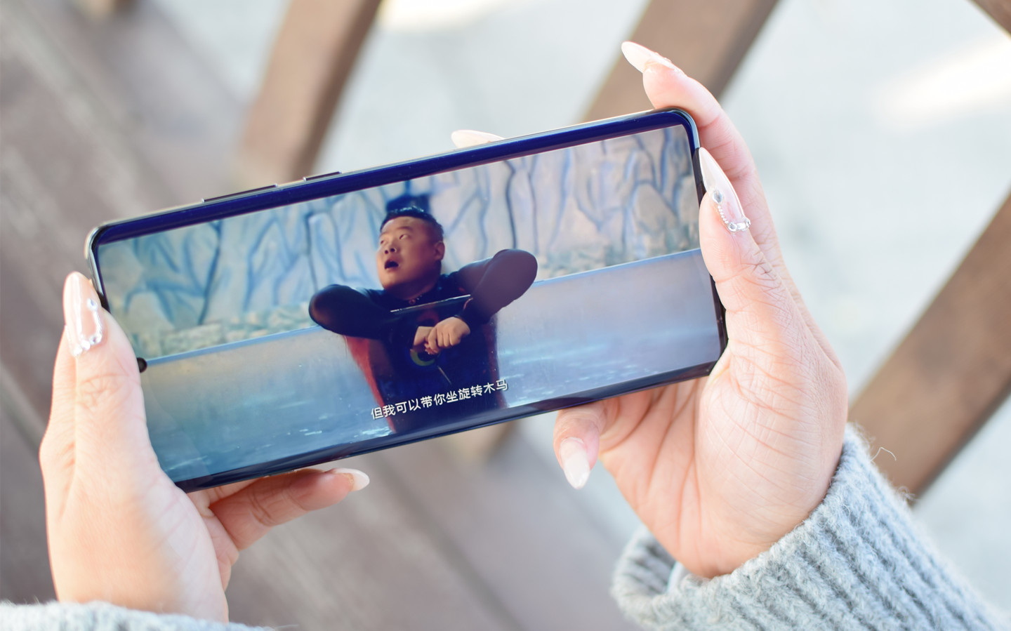 屏幕满分、相机出色，一加12诚不负我