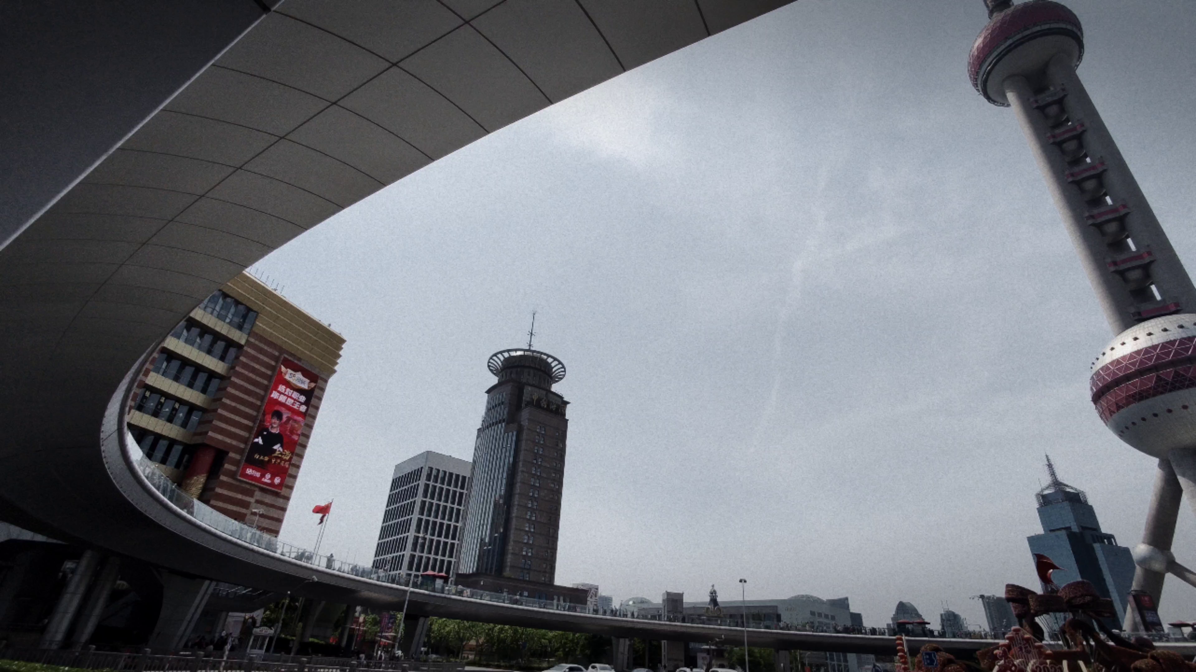 上海外滩天桥~(滤镜bbp100)