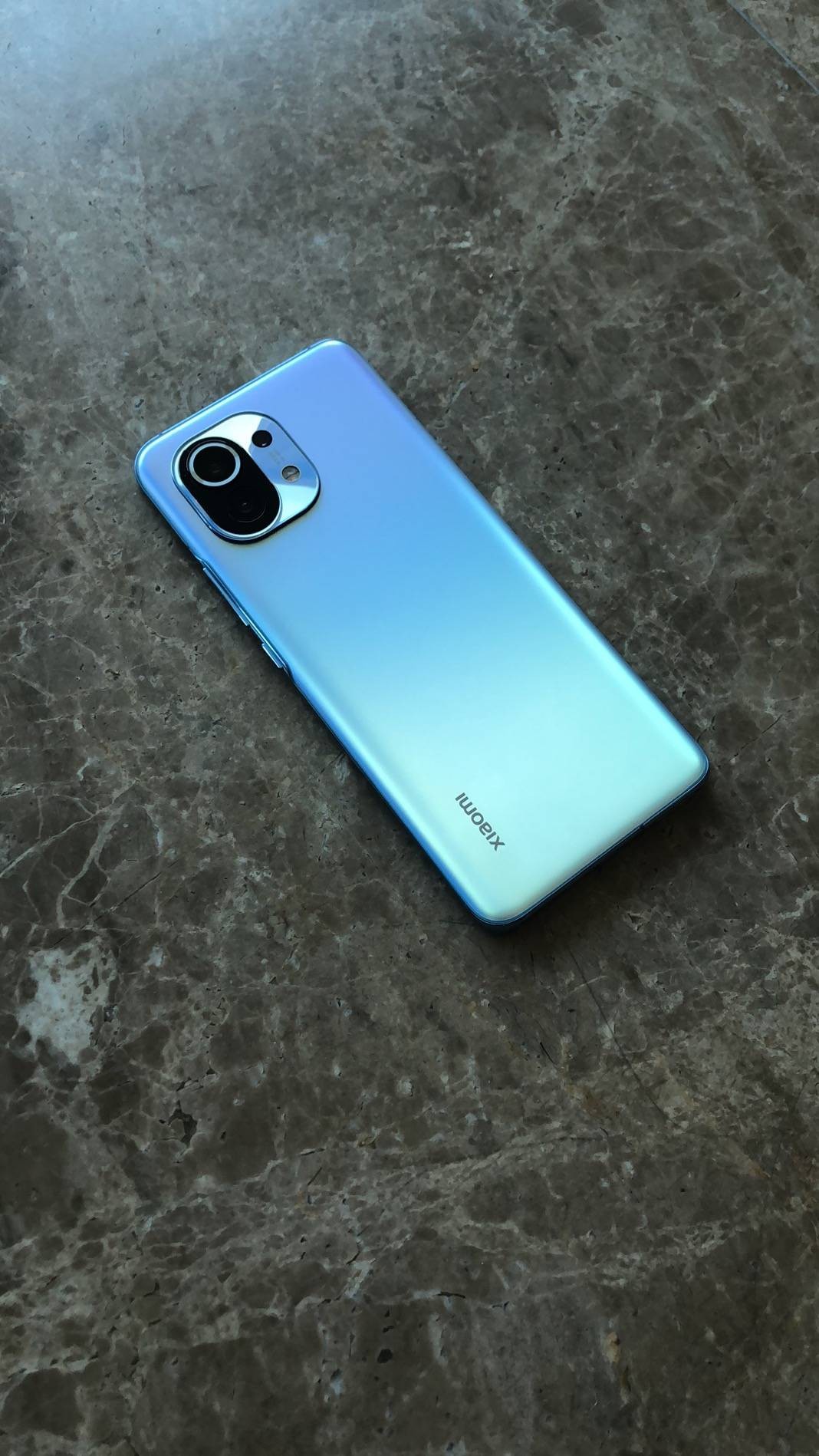 小米11蓝色永远滴神