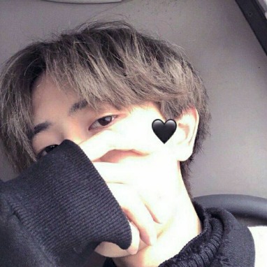 又发现一个bug社区中反馈贴精选评论选择不采纳无效选