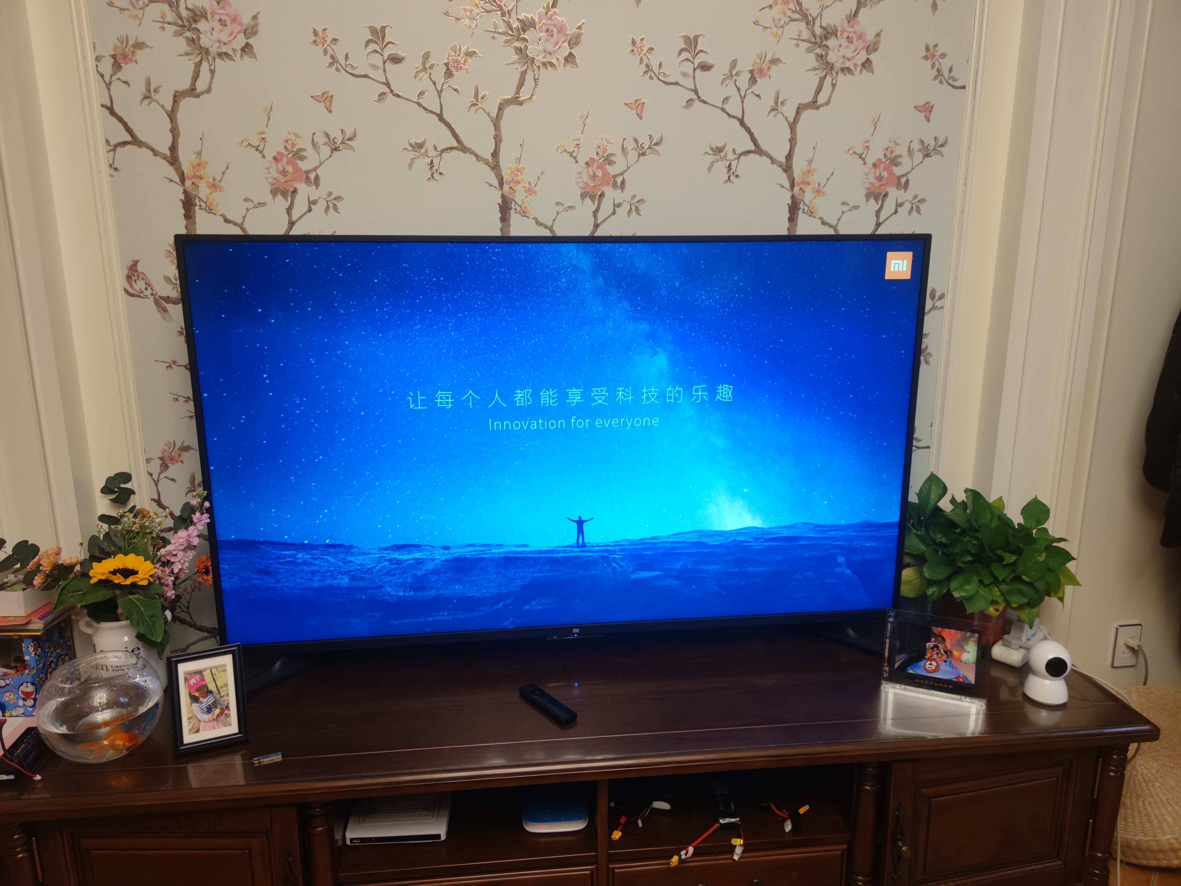 电视开机卡在这个界面,什么情况 - 小米社区
