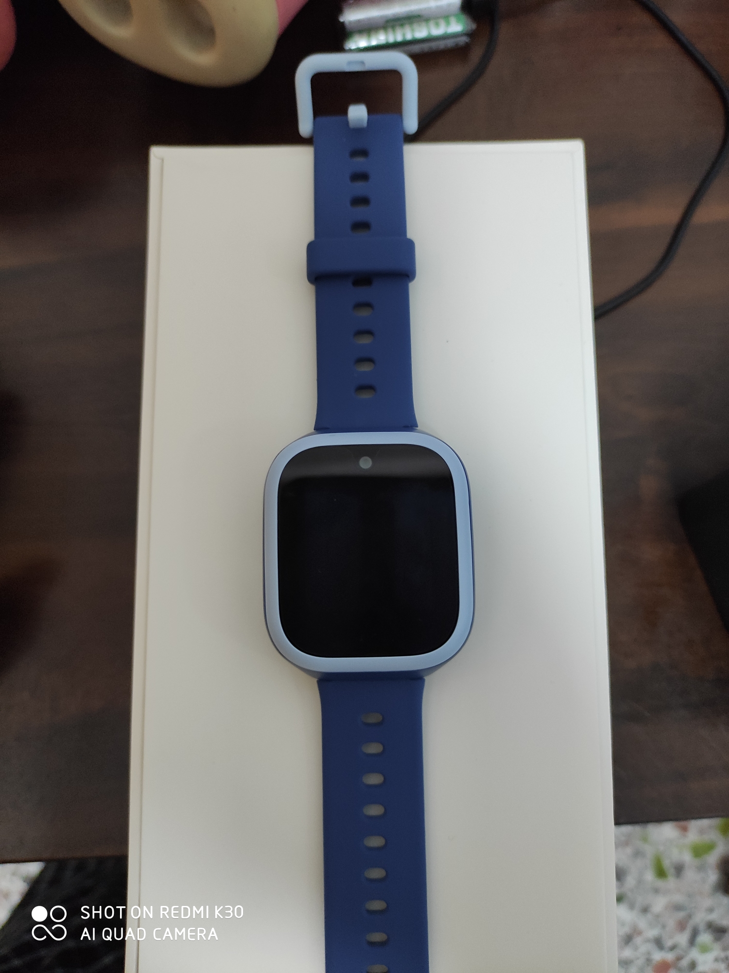 米兔儿童手表4c已关闭休眠模式有时候按手表按钮手表黑屏再按几次也