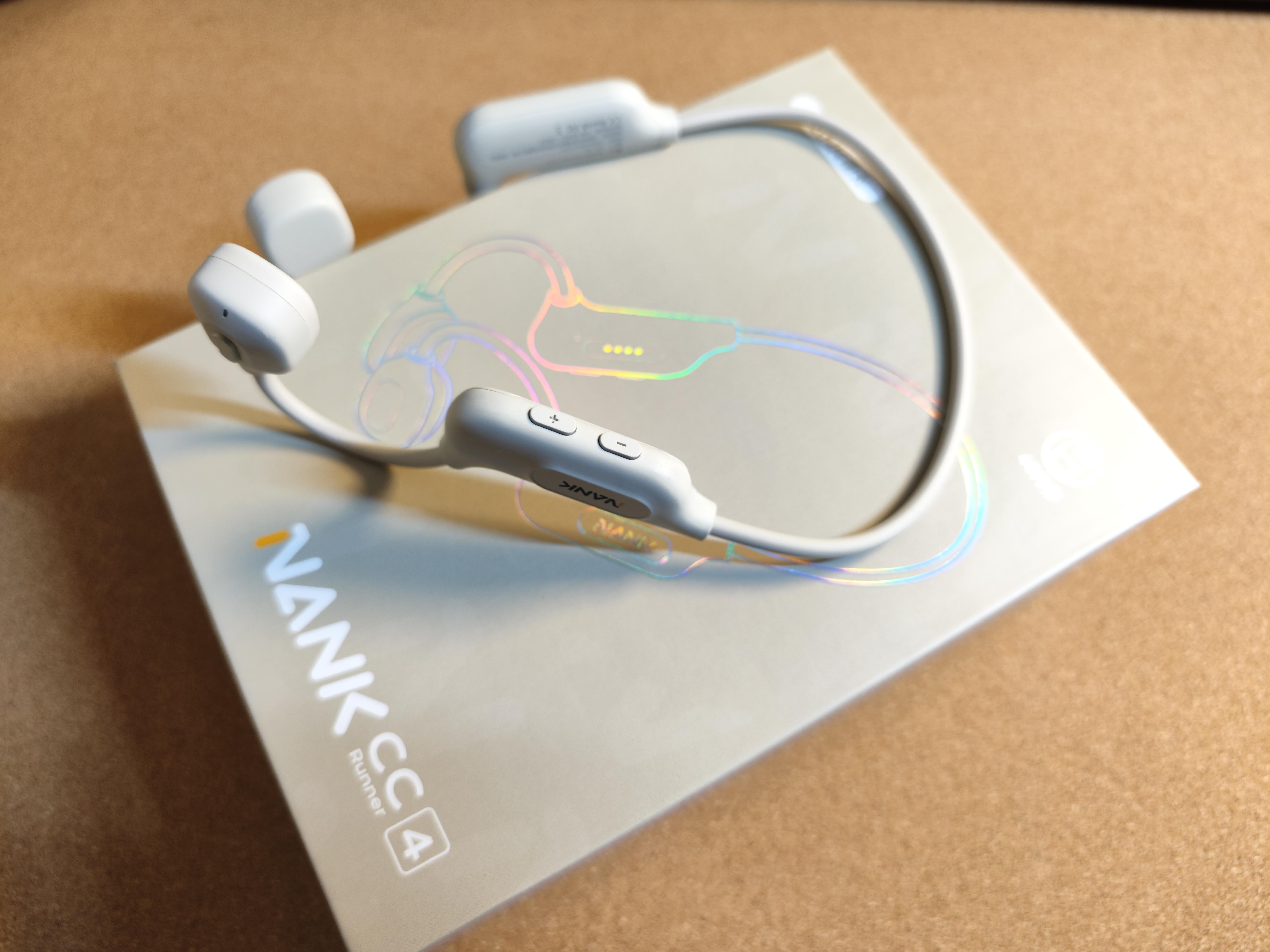 极限了三百多的南卡骨传导！内置4G内存，算是很轻的骨传导耳机哦